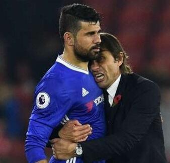 津巴布韦球队首夺联赛冠军，球队老板直接揣25万美元现金奖励球队（津巴布韦球队首次加冕联赛桂冠，老板当场掏出25万美元现金犒军）