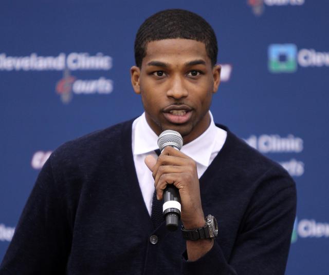 C罗为合作的AI网站宣传，视频中梅罗之争再次成为话题（C罗为合作AI平台拍宣传片，视频引发梅罗之争再度热议）