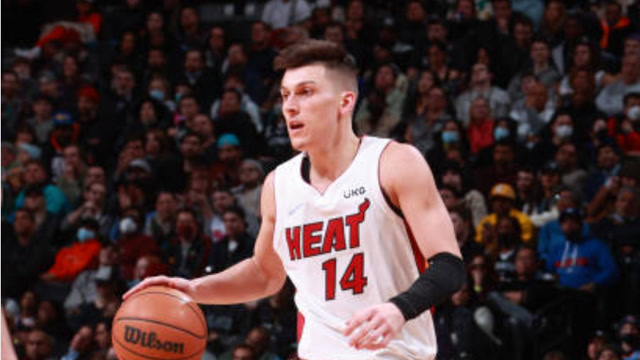 梅西带队夺冠！他是季后赛MVP！他让迈阿密国际从垫底到冠军！（梅西率队封王，荣膺季后赛MVP，助迈阿密国际从榜尾逆袭夺冠）