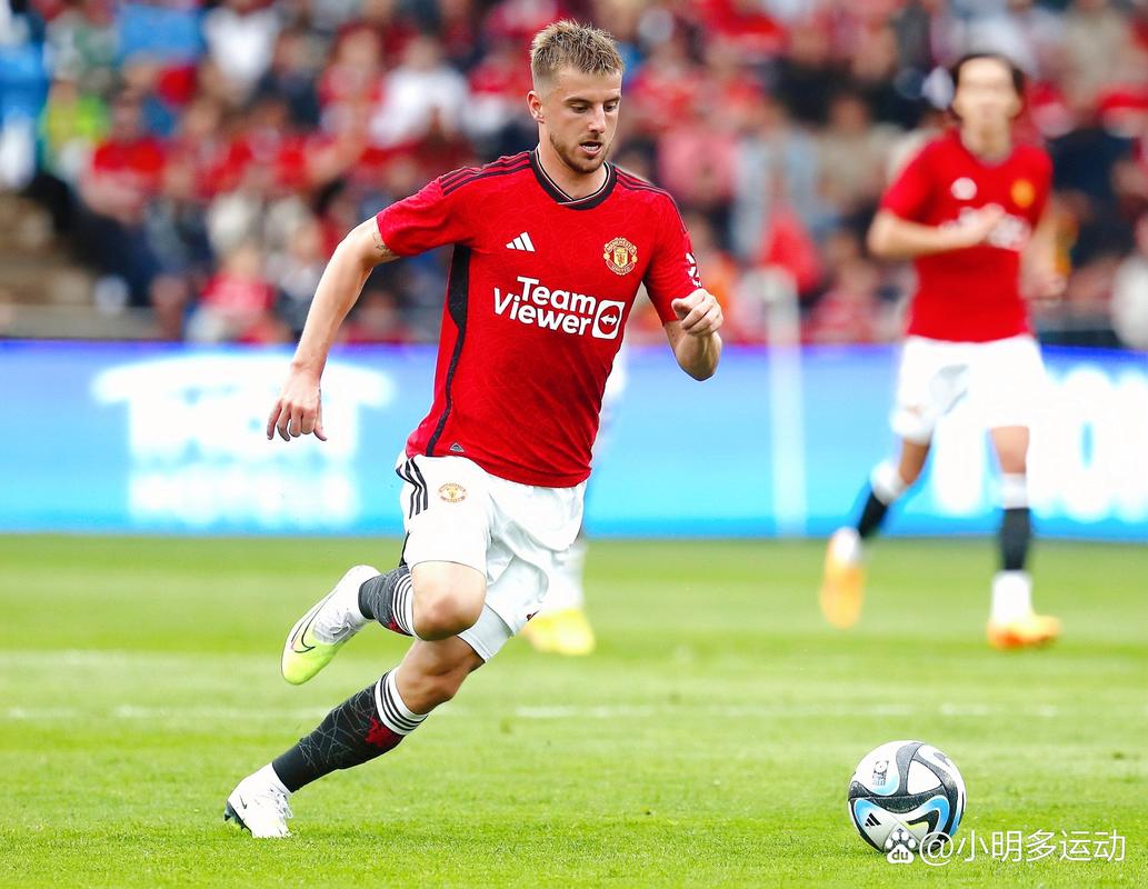 球星突破防线送出制胜球（球星强突防线打进制胜一球）