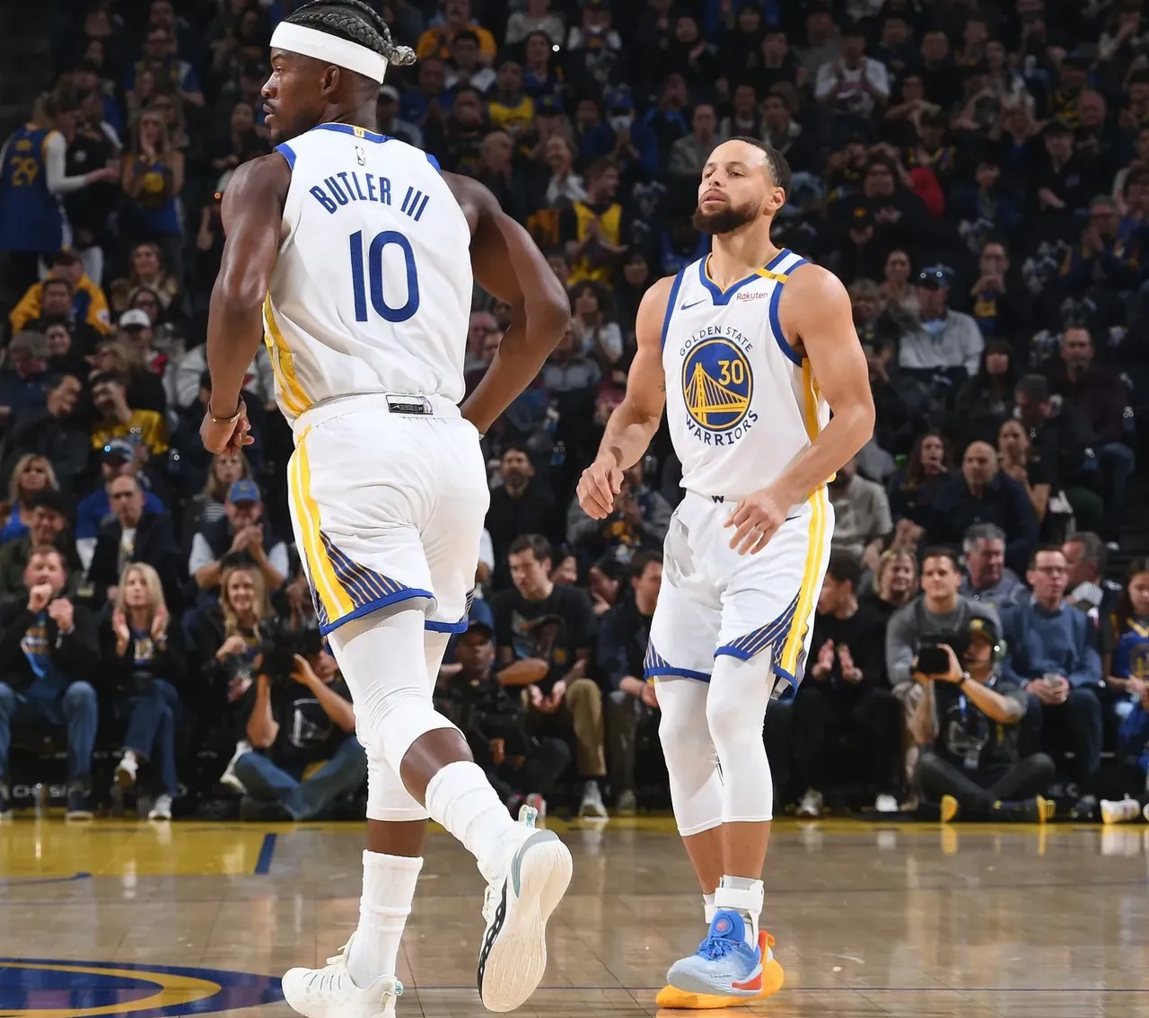 俄罗斯守门员教练：萨福诺夫没有考虑过离开大巴黎（俄门将教练：萨福诺夫从未考虑离开巴黎圣日耳曼）