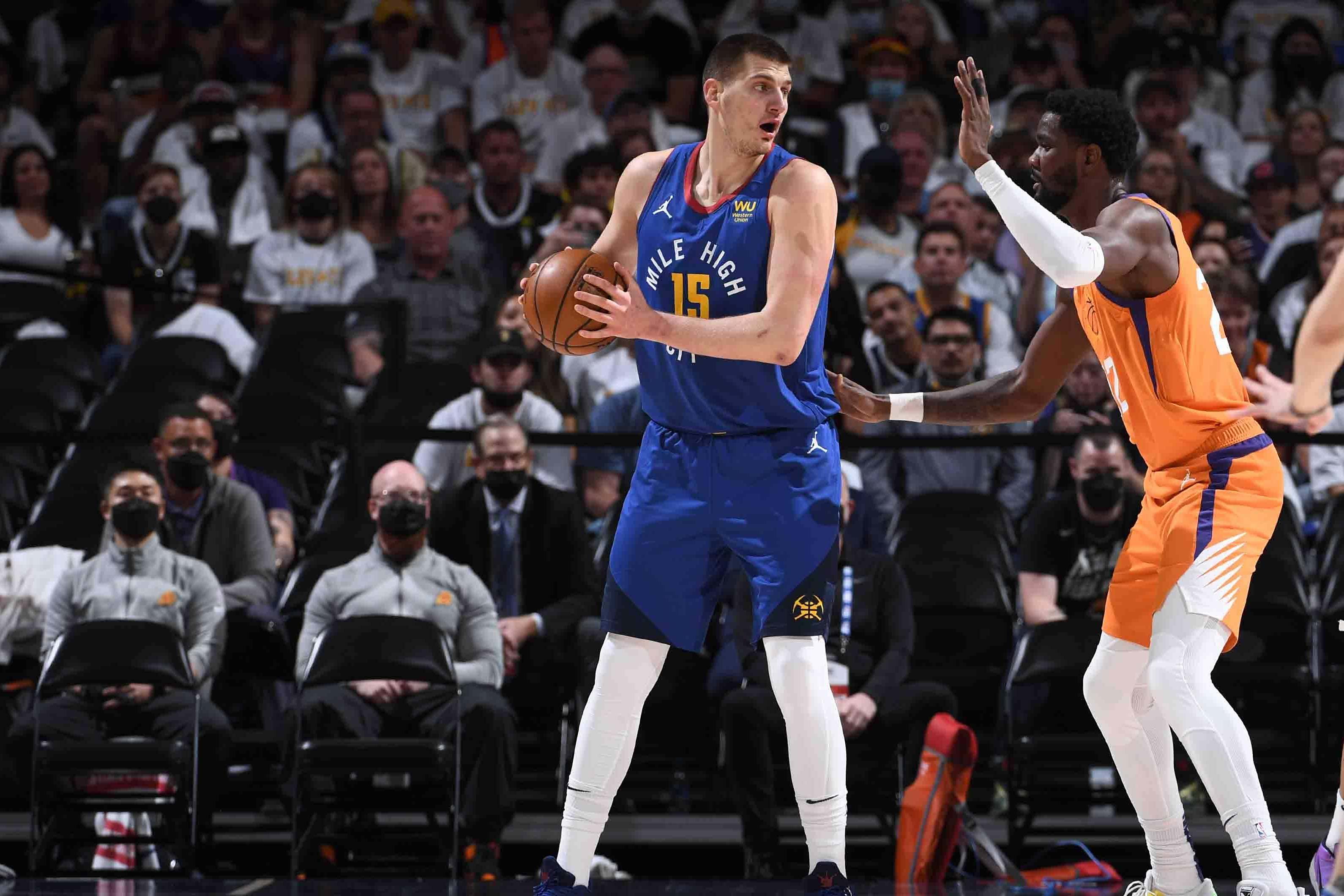 记者：洛佩斯因伤缺席泰山队训练，大概率将缺席赛季收官战（洛佩斯因伤缺席泰山队合练，或将无缘赛季收官战）