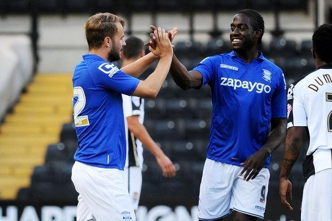 都体：尤文正在关注被穆帅盛赞的本菲卡17岁左后卫若泽-内托（意媒：尤文考察本菲卡17岁左闸若泽-内托，曾获穆里尼奥力赞）