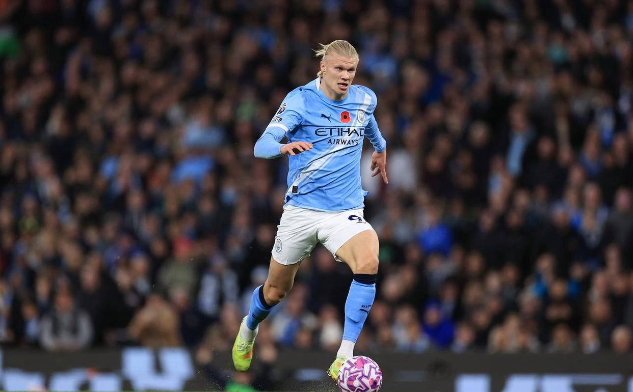 全家福宣，U16国少小将万项加盟塞尔超贝尔格莱德红星俱乐部（晒全家福官宣：U16国少小将万项正式加盟塞尔超豪门贝尔格莱德红星）