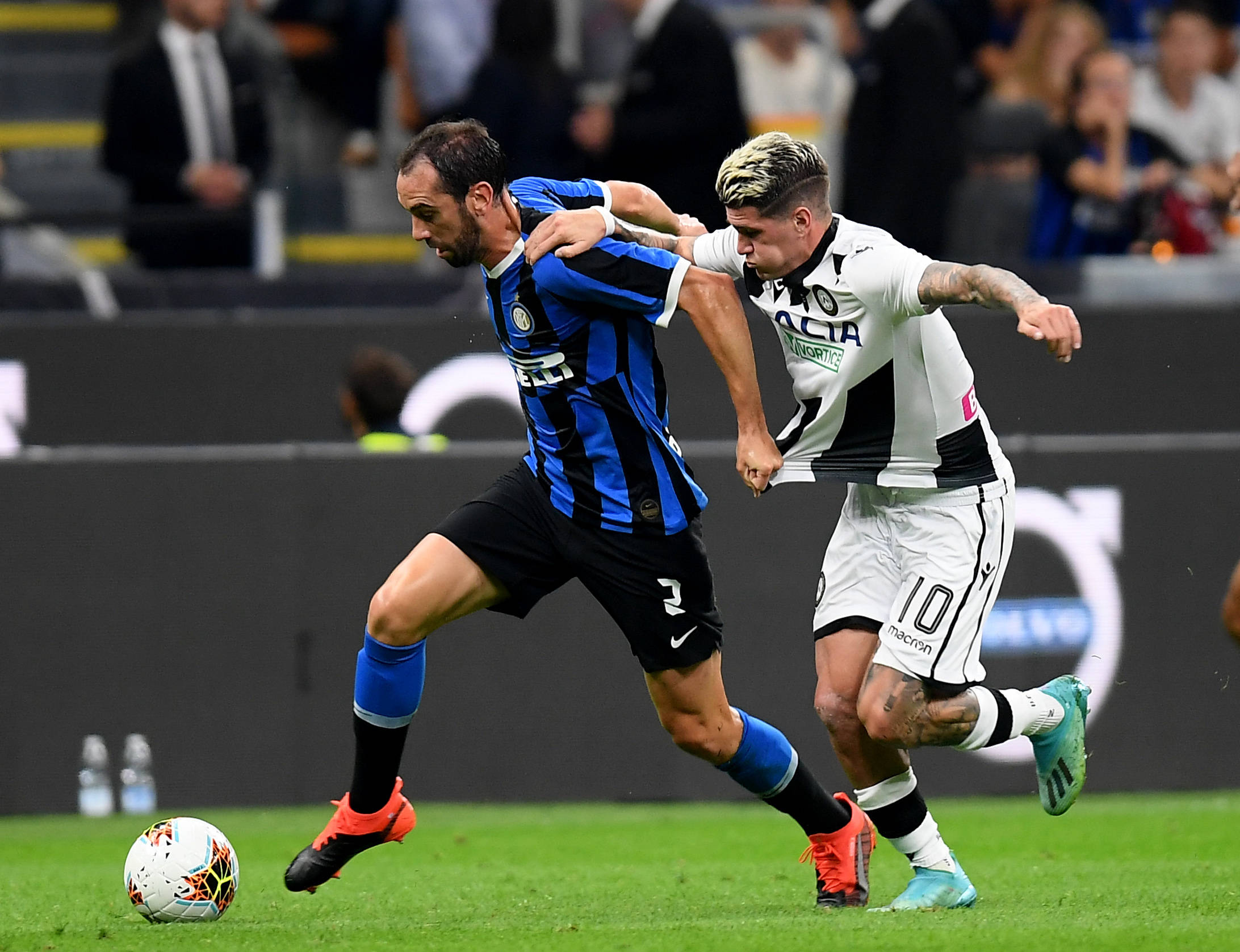 教学赛：北京国安2-1天津津门虎，张玉宁和达万建功（教学赛：北京国安2-1力克天津津门虎，张玉宁与达万先后破门）