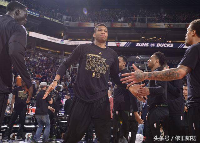 国王杯迎战巴萨！瓜达拉哈拉社媒：我们的目标就是晋级（国王杯碰巴萨，瓜达拉哈拉社媒表态：目标直指晋级）