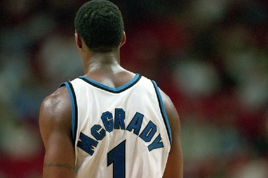 想打世界杯就要离开皇马？24岁的巴西边锋，来到生涯十字路口（为争世界杯席位，该不该告别皇马？24岁巴西边锋迎来职业分水岭）