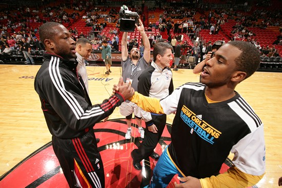 骑士伤病报告：阿伦&迪安·韦德今日战老鹰将复出（骑士伤情更新：阿伦与迪安·韦德今日对阵老鹰复出）