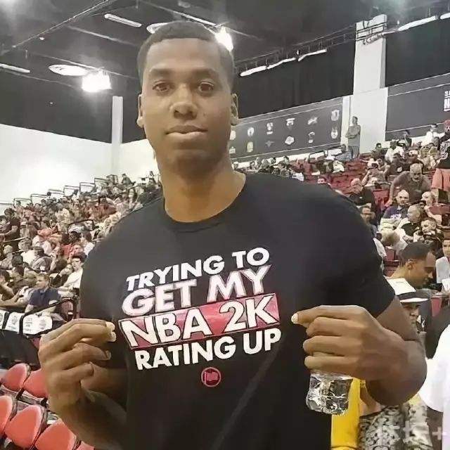 弗里克：当然想执教梅西，但他合同比我的晚一年到期（弗里克：我当然想带梅西，但他的合同比我晚一年到期）