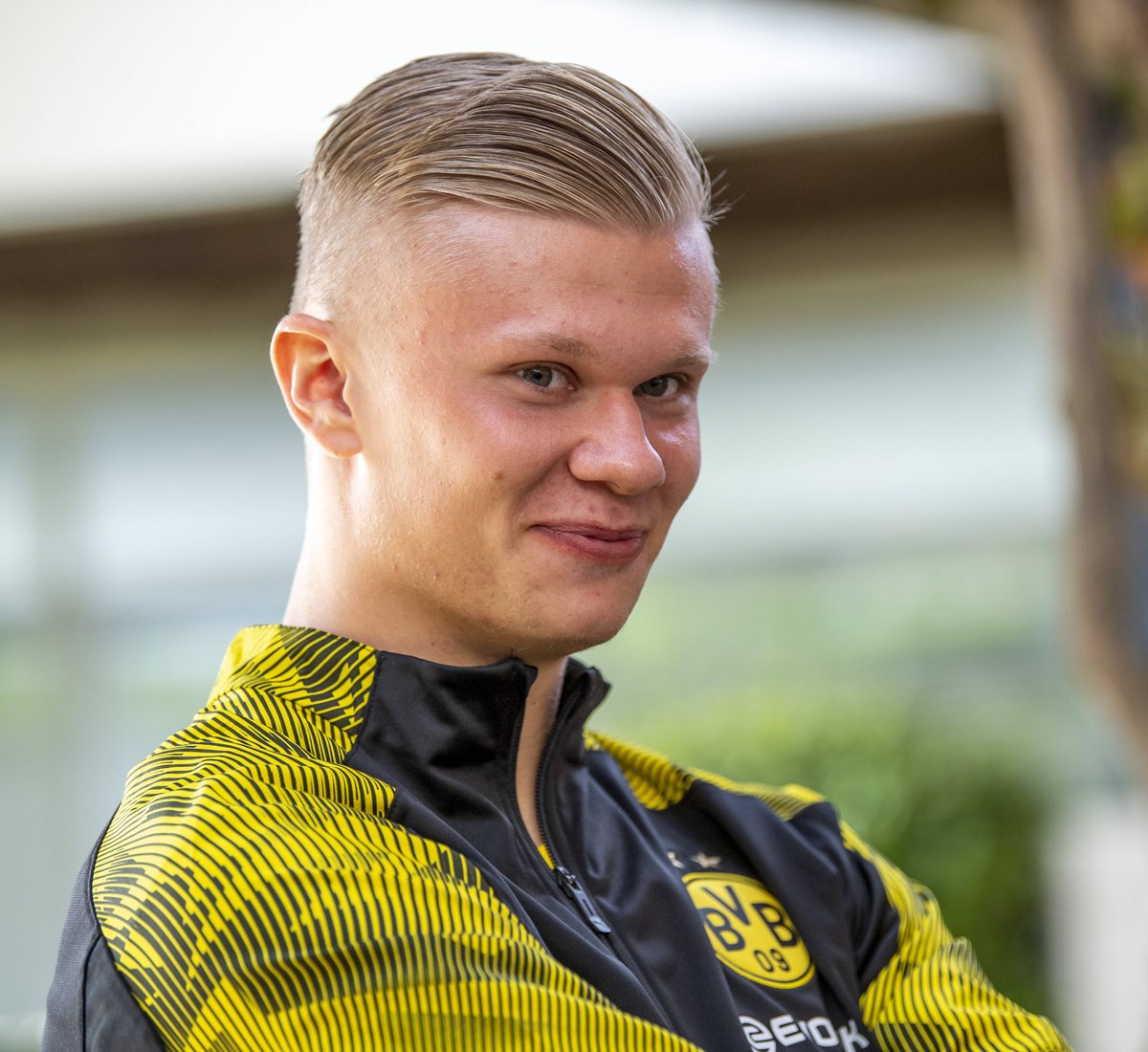 持续发力！萨林杰送长传 胡明轩助张昊上篮将分差拉开到20分以上（火力全开！萨林杰送妙传，胡明轩助张昊上篮，分差扩大至20分以上）