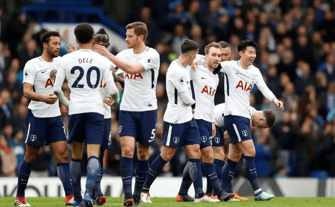 罗马诺：梅努可能在1月离开曼联，那不勒斯对租借他很感兴趣（罗马诺：那不勒斯有意租借梅努，球员或在冬窗离开曼联）