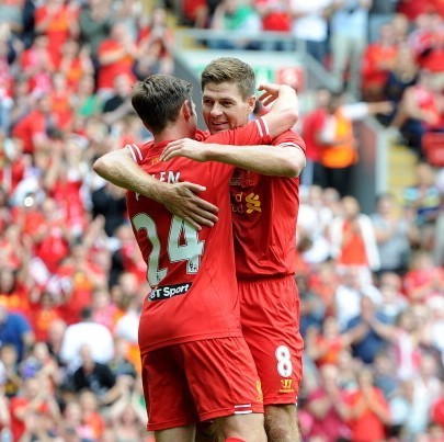 球场放大镜：哈登背身指挥，巴图姆发球踩线致使快船关键失误（赛场细节解析：哈登背身调度，巴图姆界外发球踩线导致快船关键失误）